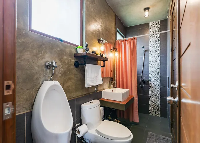 Isla 1 Amazing Waterfall Pool House Near Beach, Bars & Restaurants Vakantiehuis